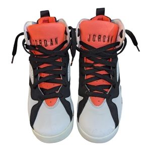 Nike Air Jordan Retro 7 Hot‎ LavaColor: White Black Hot Lava Wolf GraySize Sz 5Y